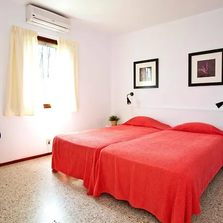 Rocas Rojas Hotell 2*