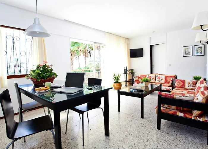 Hotell Rocas Rojas 2*